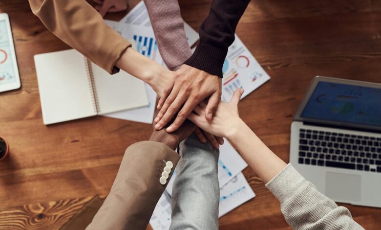 quickly contact business support